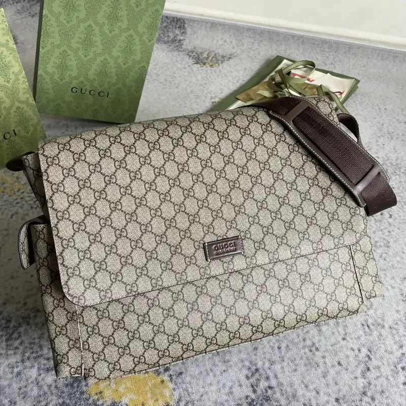 G*u*i bag 2201dj0015
