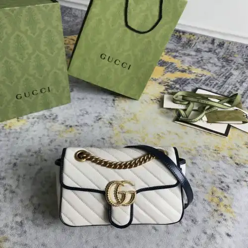 G*u*i bag 2201dj0026
