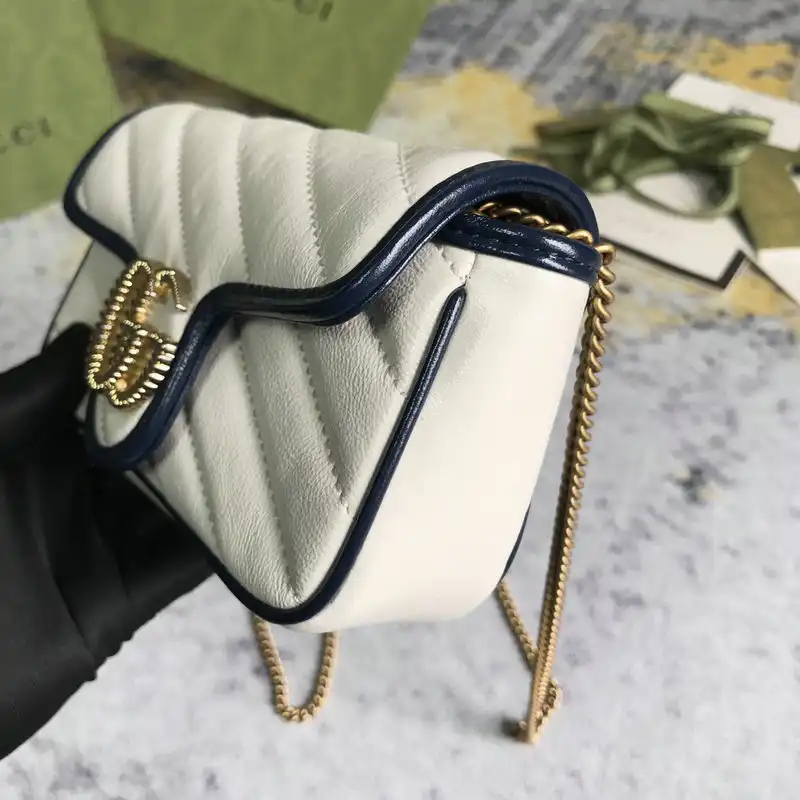G*u*i bag 2201dj0027