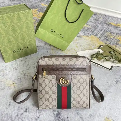 G*u*i bag 2201dj0046