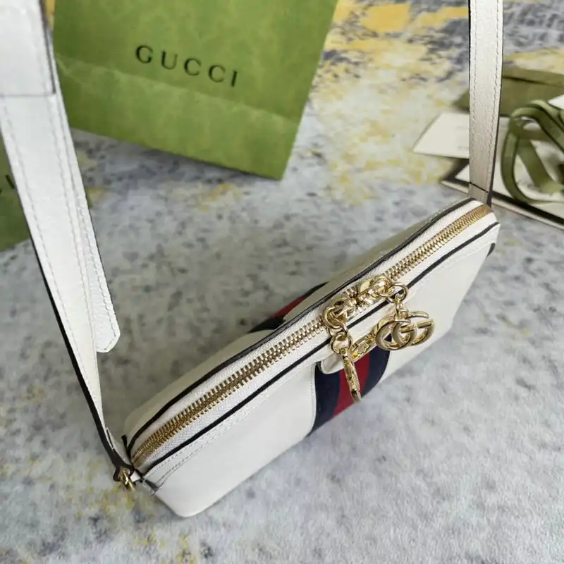 G*u*i bag 2201dj0049
