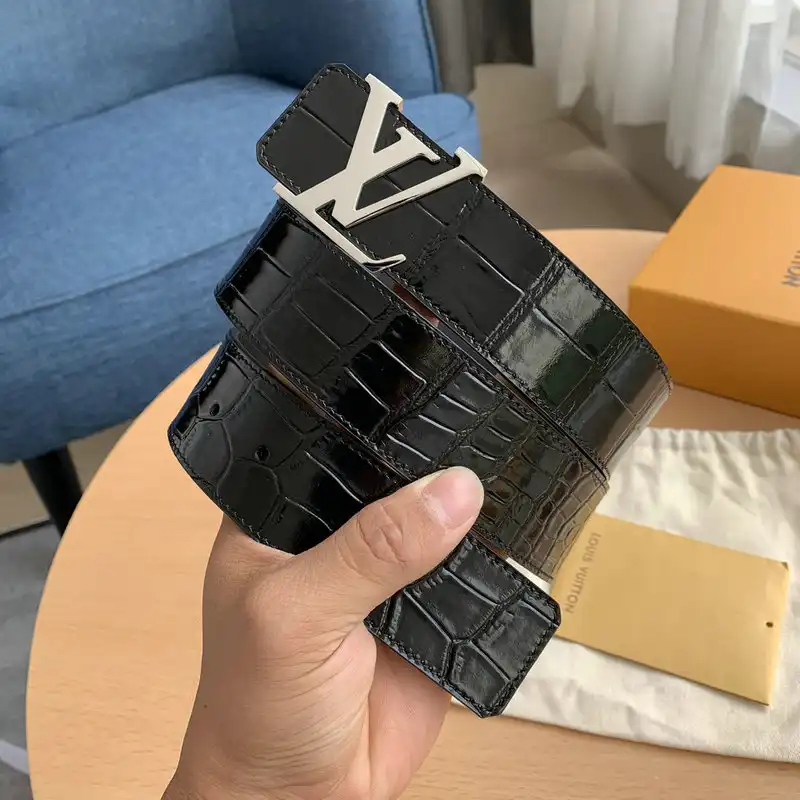 LV Belts 2201XA0093