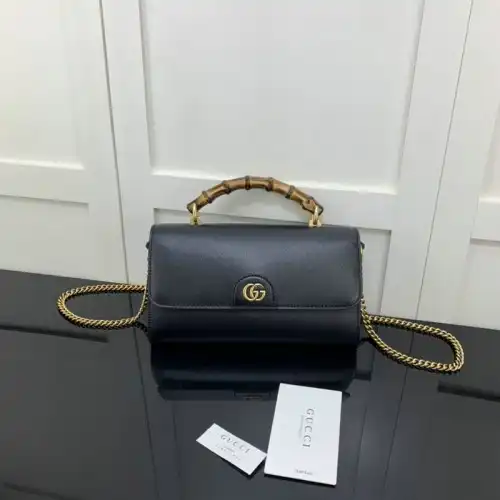 G*u*i bag 2201ya0036