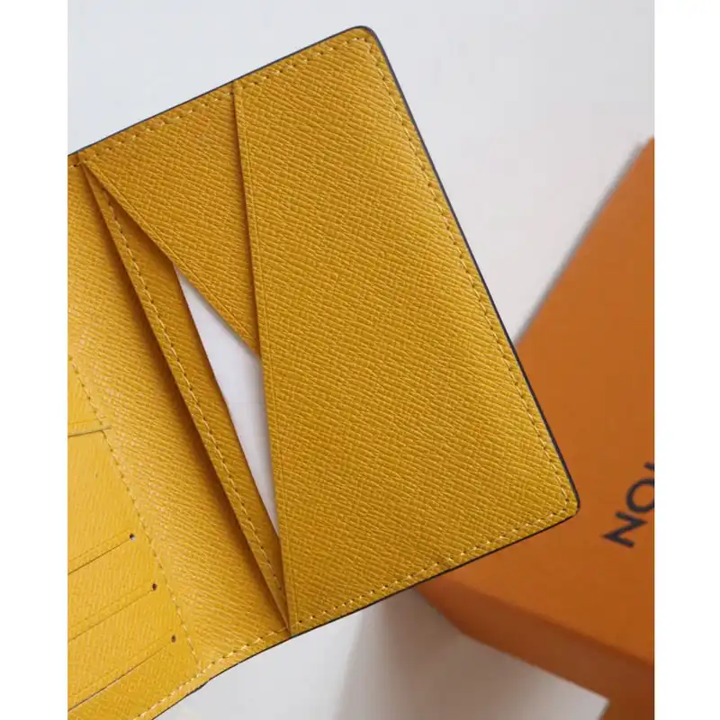 LV Bag 2204DJ0005
