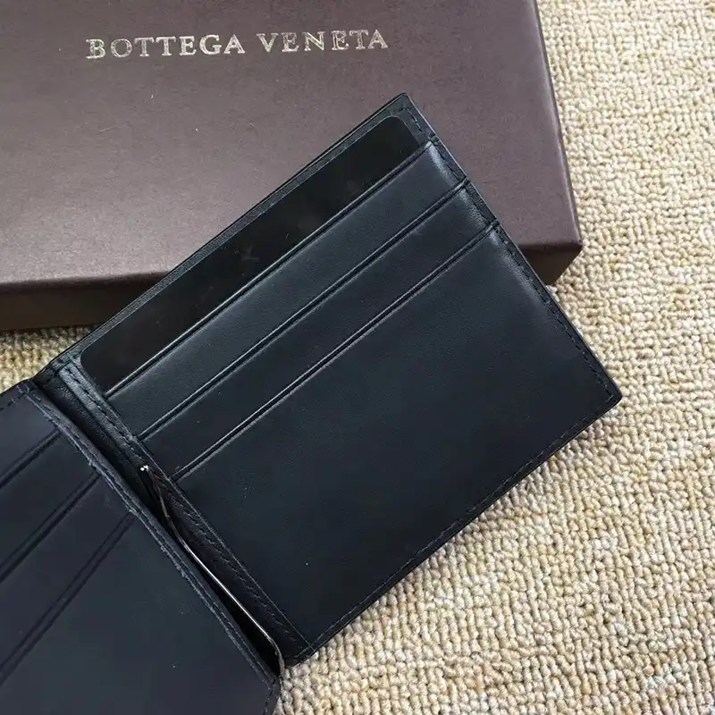 b0tte*a Ven*ta wallet 2204ht0003