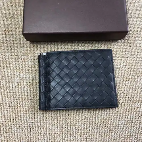 b0tte*a Ven*ta wallet 2204ht0003