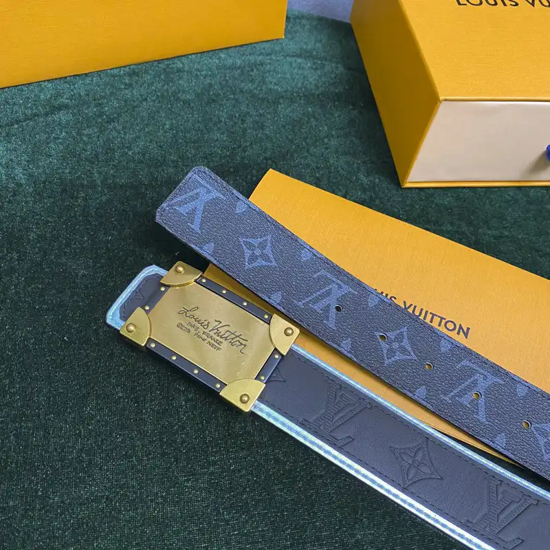 LV Belts 2204XA0035
