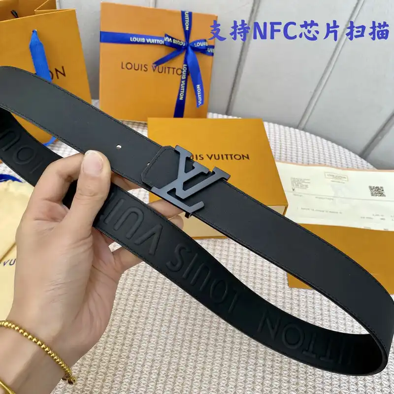 LV Belts 2204XA0140