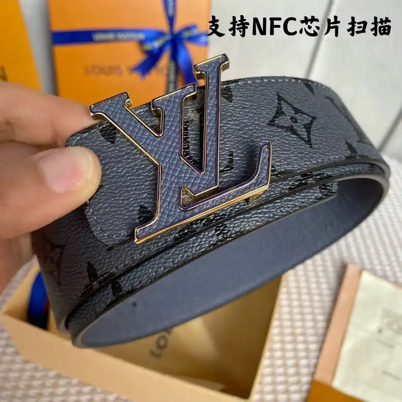 LV Belts 2204XF0010