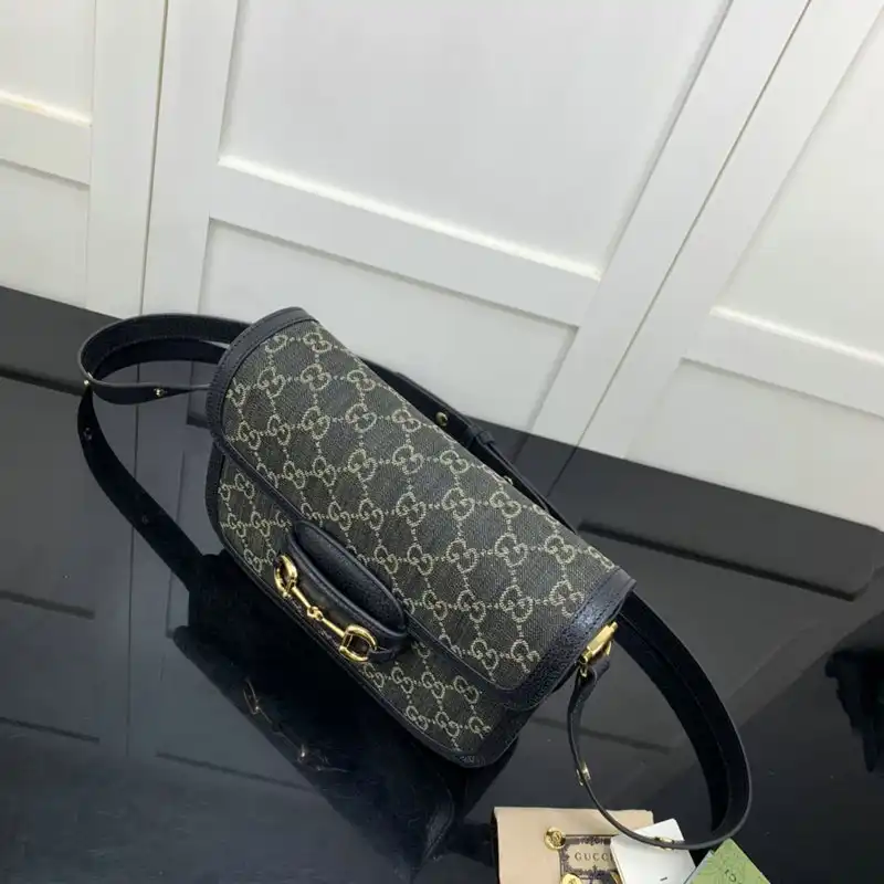 G*u*i bag 2204ya0029