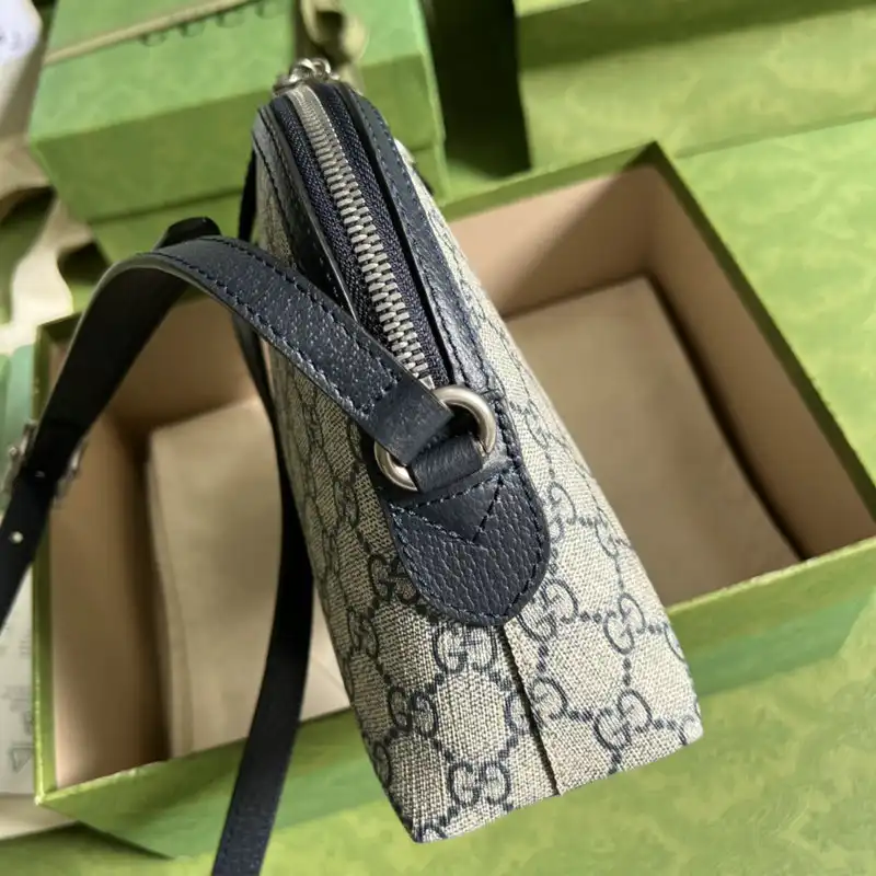 G*u*i bag 2204ya0061