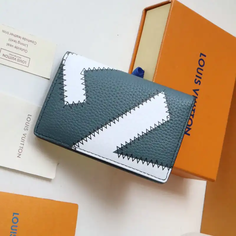 LV Bag 2205DJ0016