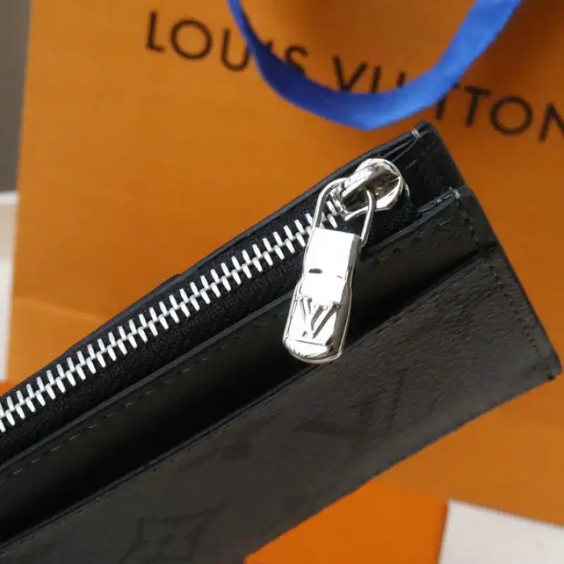 LV Bag 2205DJ0032