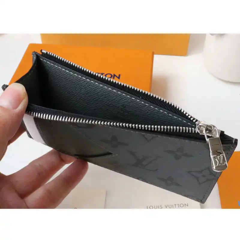 LV Bag 2205DJ0032