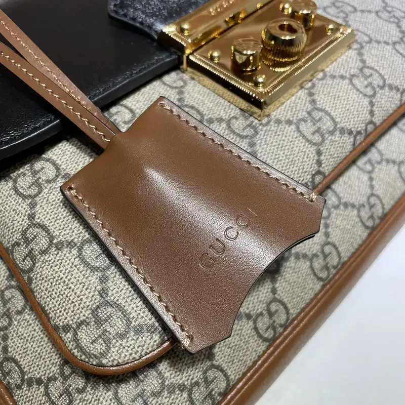 G*u*i bag 2205ya0021