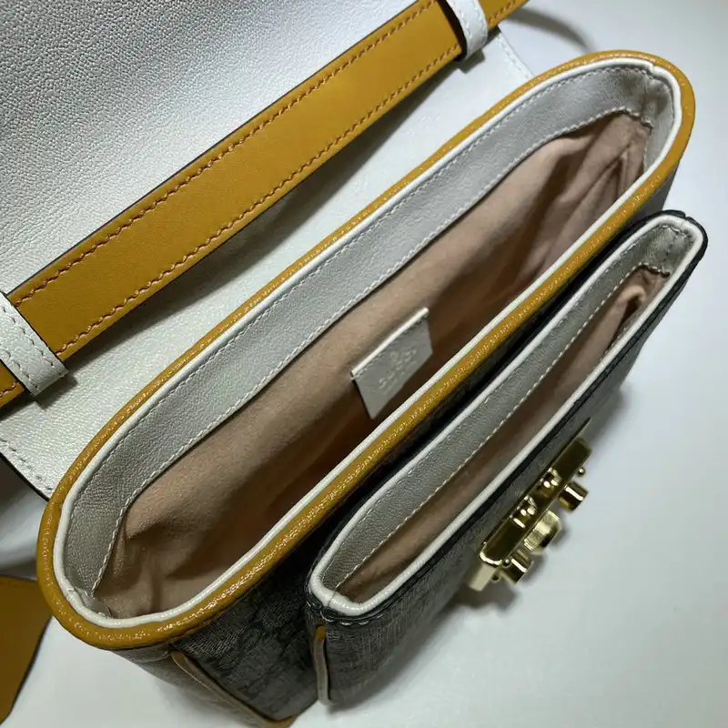 G*u*i bag 2205ya0022