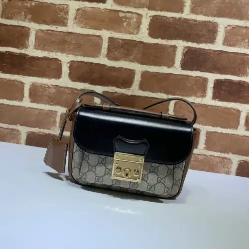 G*u*i bag 2205ya0023