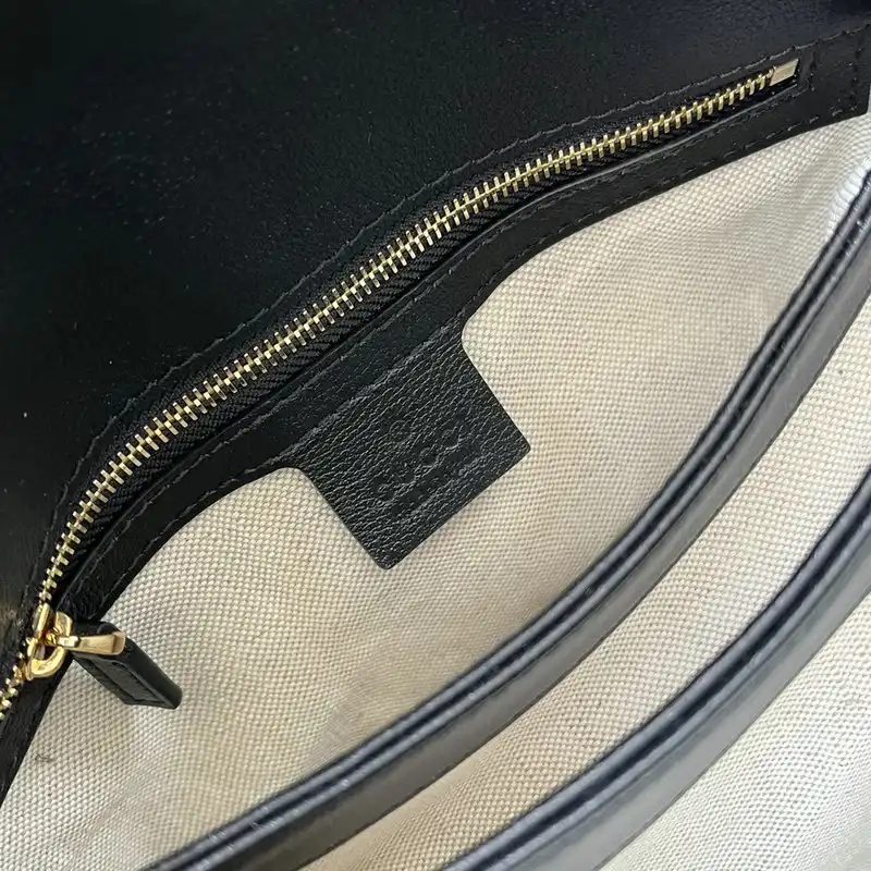 G*u*i bag 2205ya0038