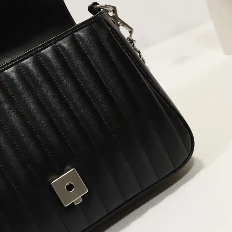 G*u*i bag 2206dj0020