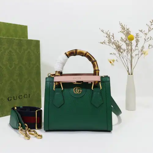 G*u*i bag 2206dj0035