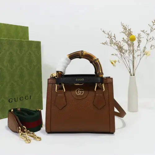 G*u*i bag 2206dj0038