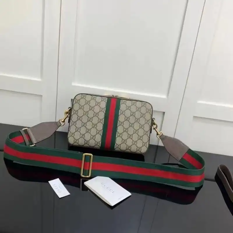G*u*i bag 2206ht0015