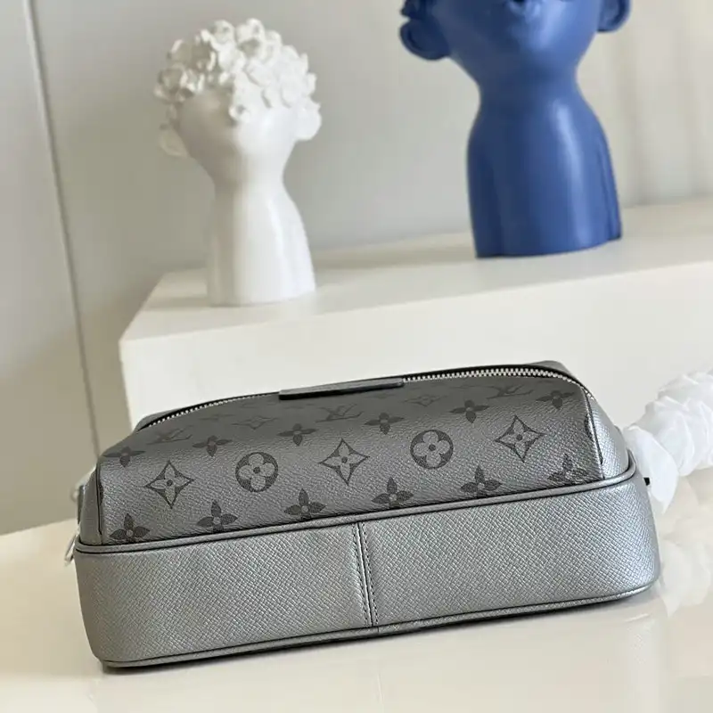LV Bag 2206YA0053