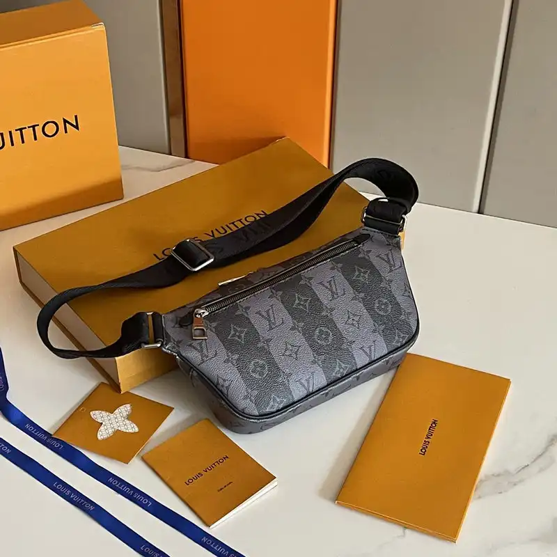 LV Bag 2207PL0008