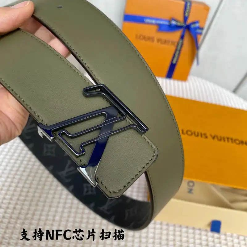 LV Belts 2207XF0090