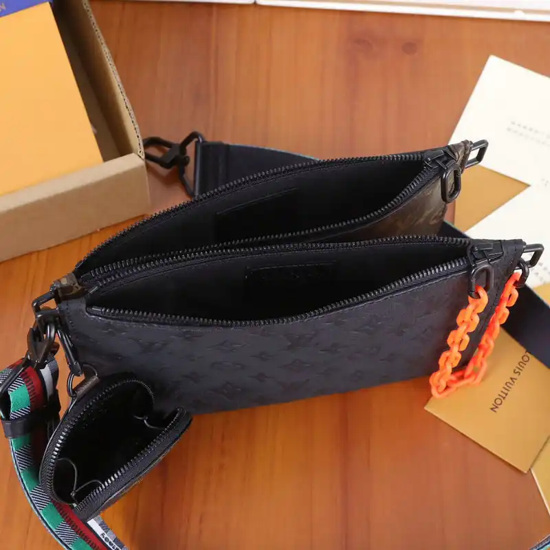 LV Bag 2207YA0002