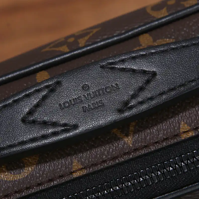 LV Bag 2207YA0006