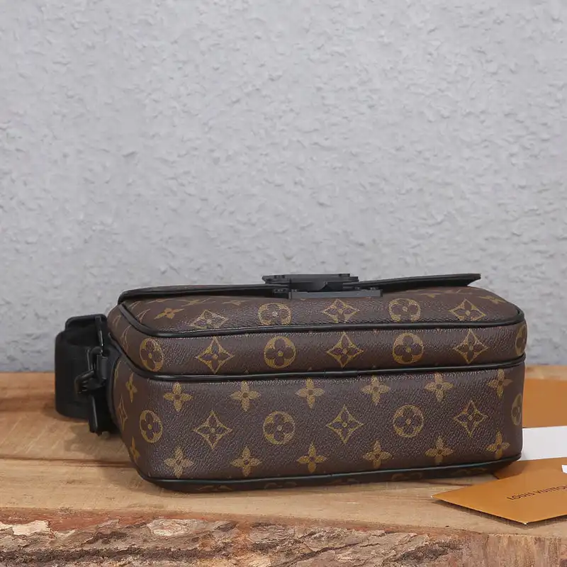 LV Bag 2207YA0006