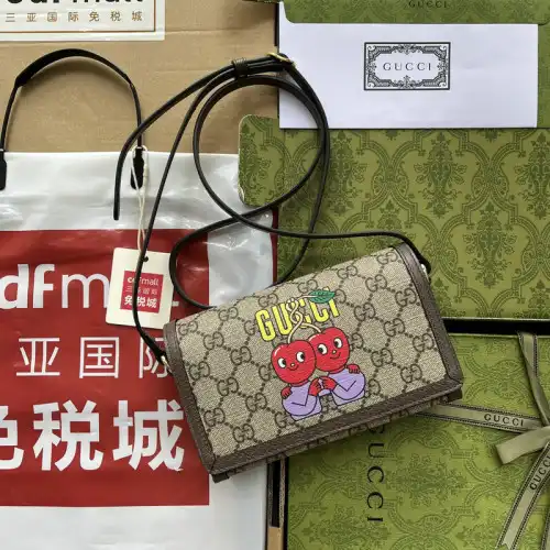 G*u*i bag 2207ya0012