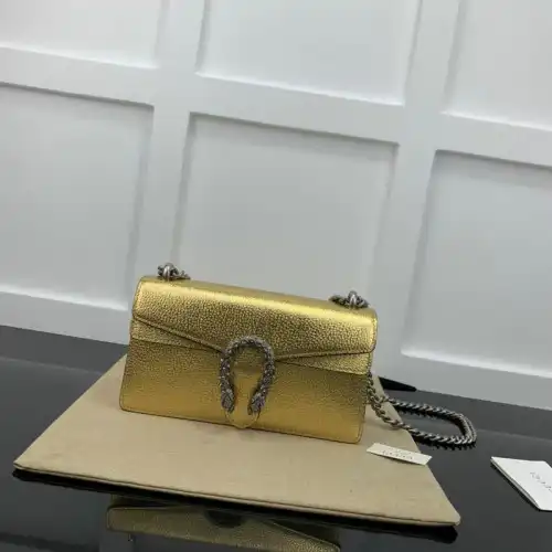 G*u*i bag 2207ya0074