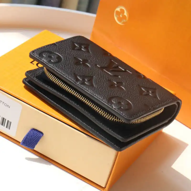 LV Bag 2208DJ0030