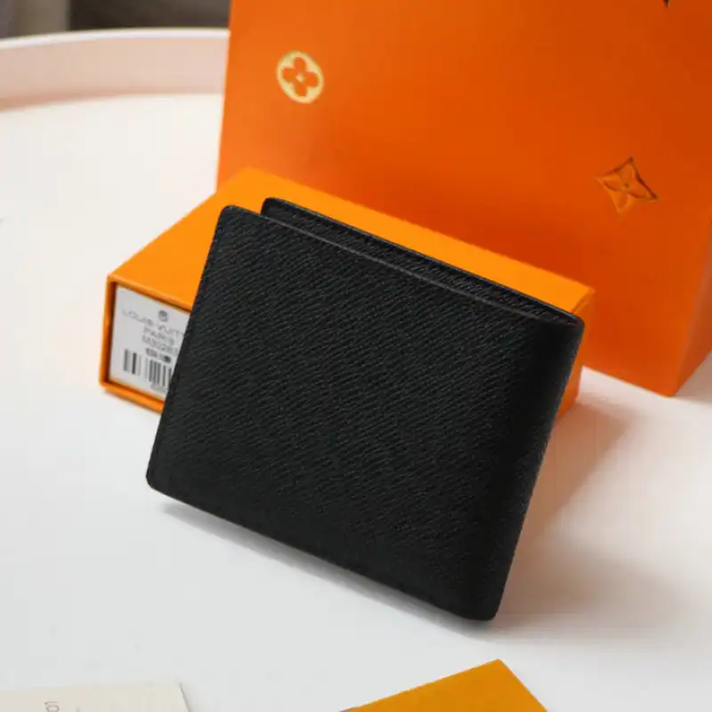 LV Bag 2208DJ0033