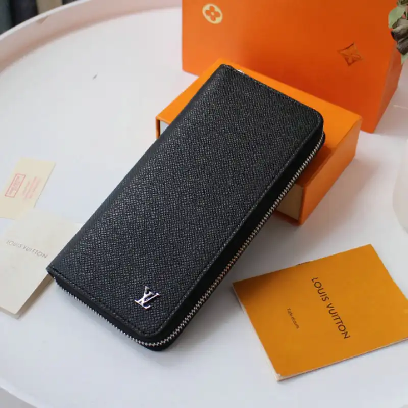LV Bag 2208DJ0035