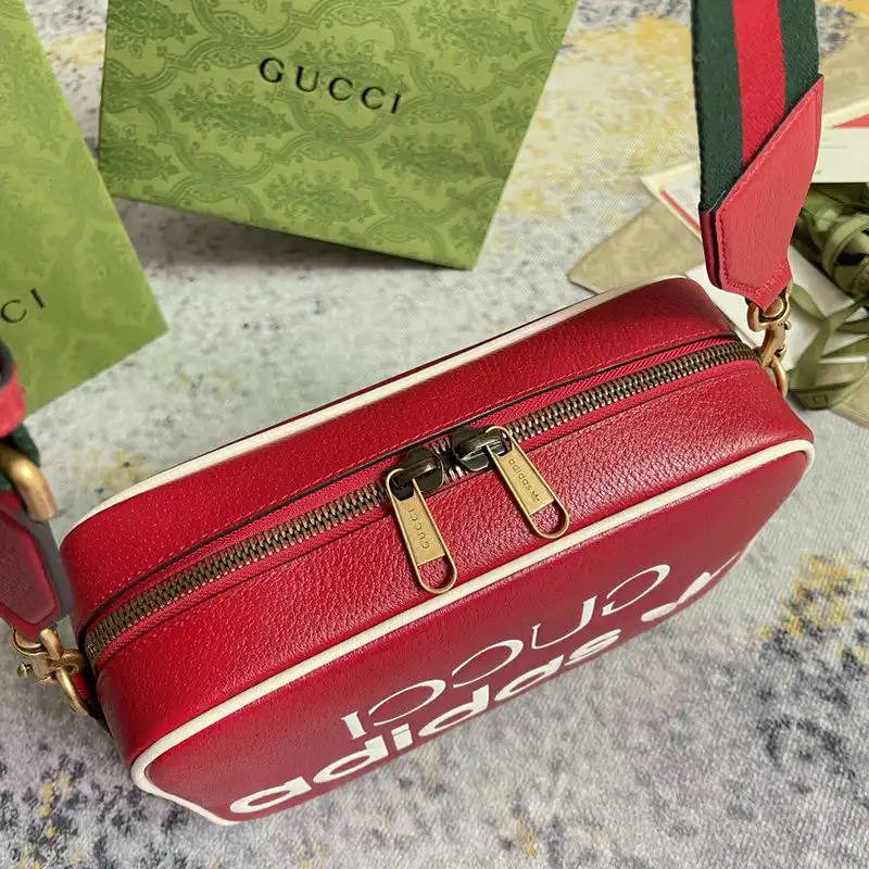 G*u*i bag 2208dj0040