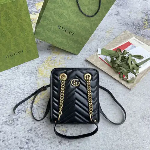 G*u*i bag 2209dj0037