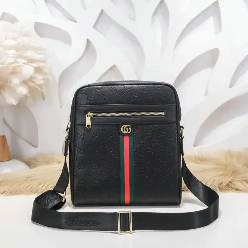 G*u*i bag 2209yz0005