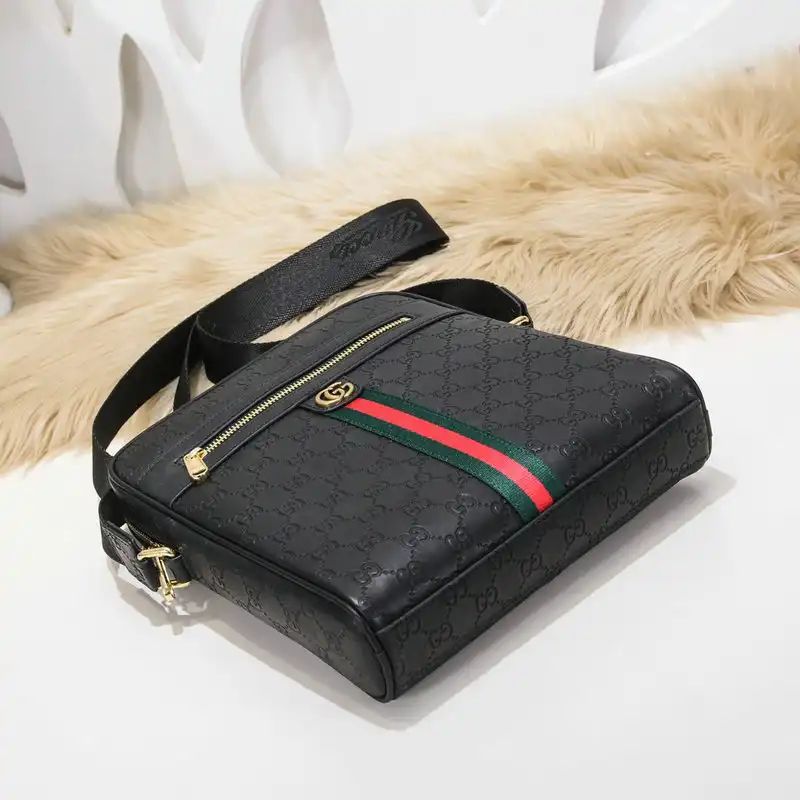 G*u*i bag 2209yz0005