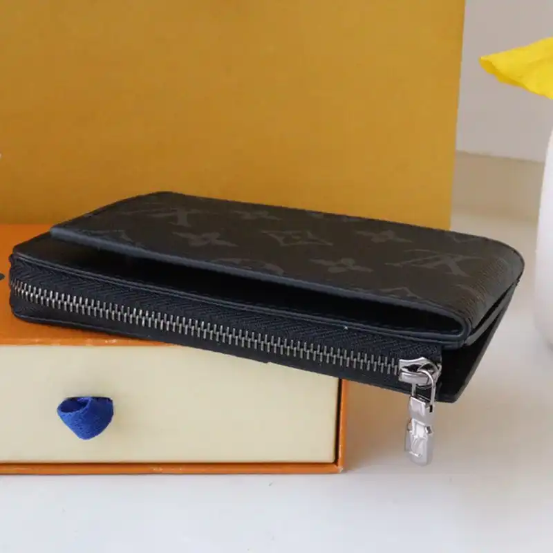 LV Bag 2210DJ0011