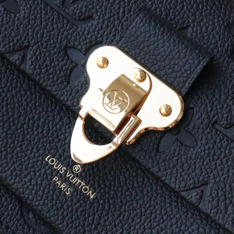 LV Bag 2210DJ0013