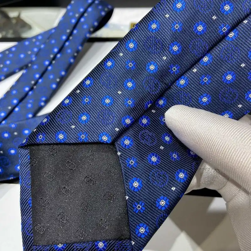 TIES Tie 2210WH0206