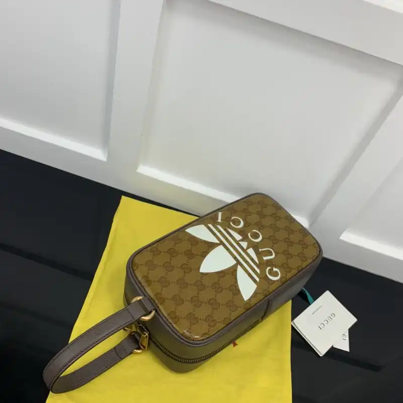 G*u*i bag 2210ya0159