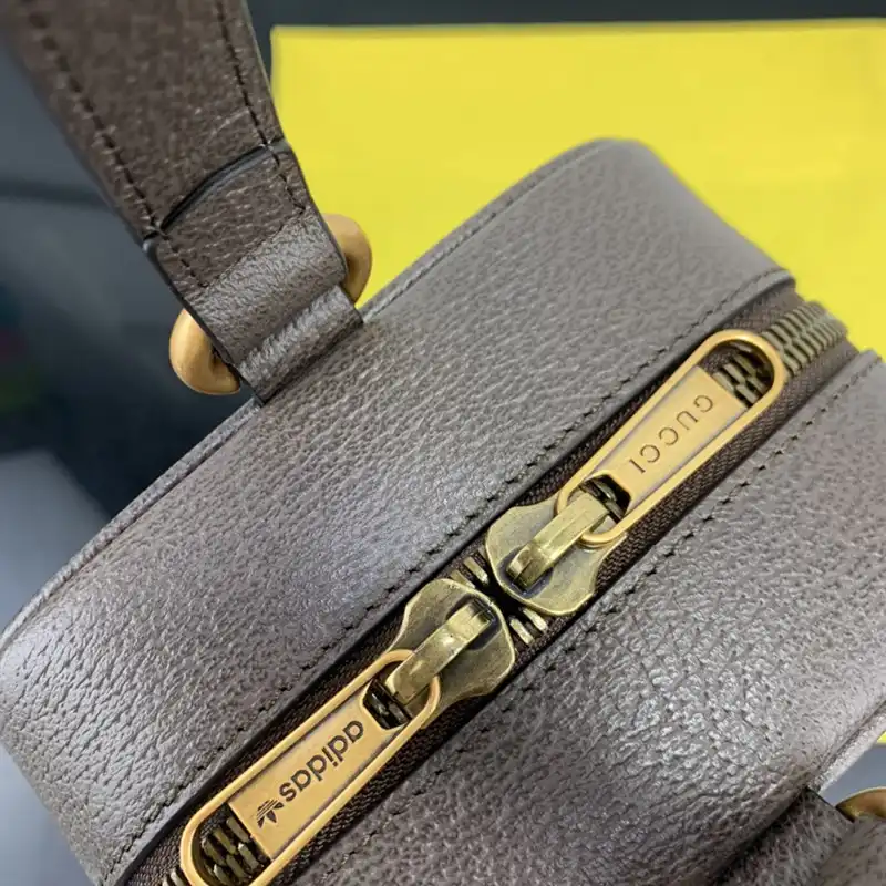 G*u*i bag 2210ya0159
