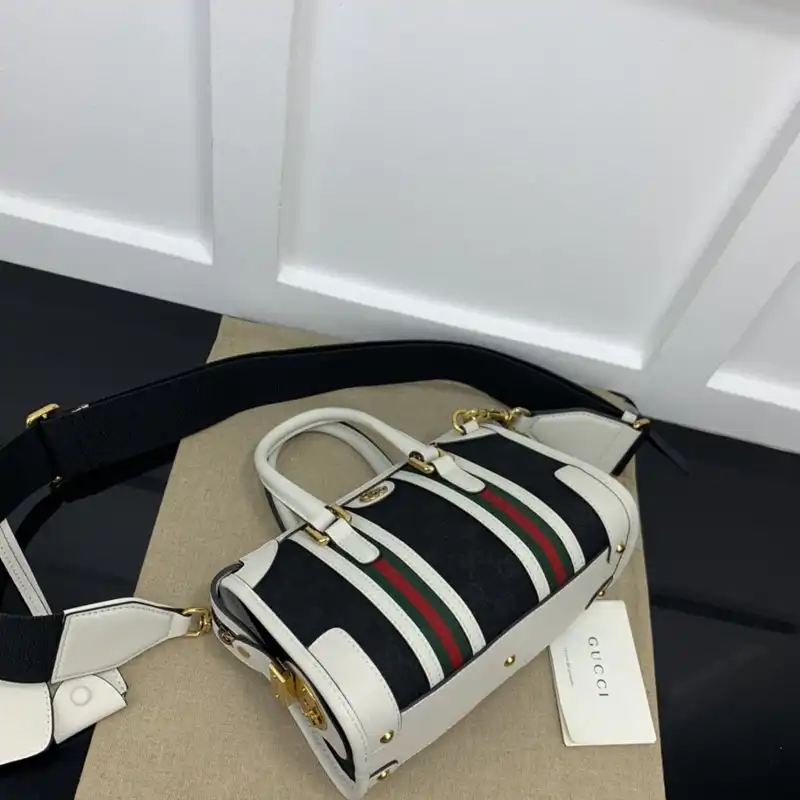 G*u*i bag 2211ya0020