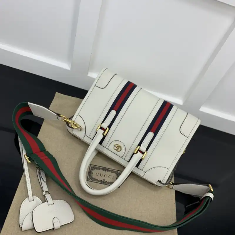 G*u*i bag 2211ya0025