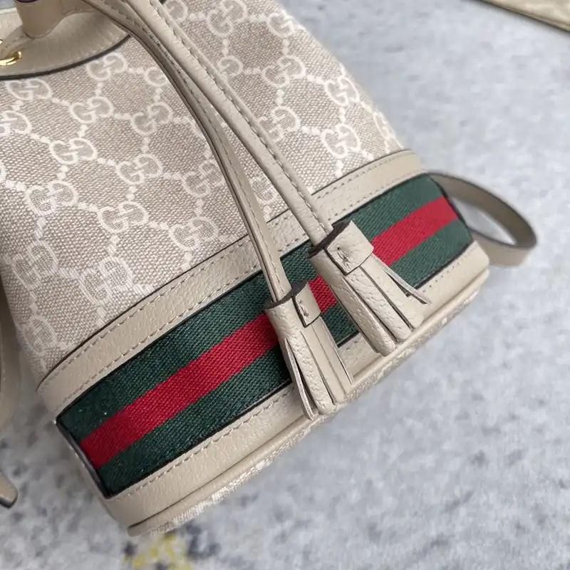 G*u*i bag 2212dj0030