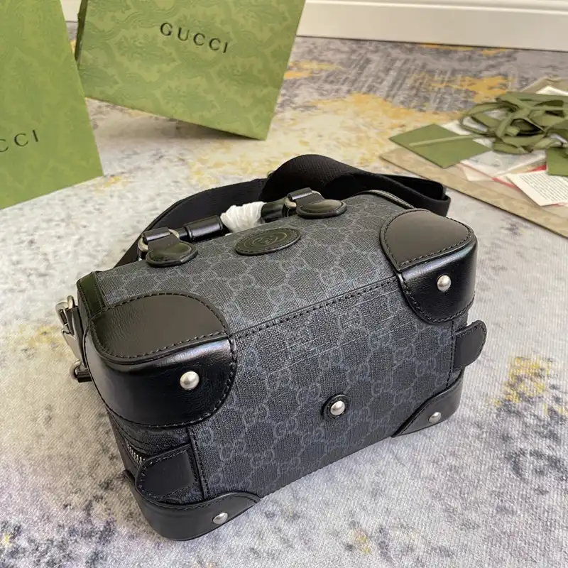 G*u*i bag 2212dj0043